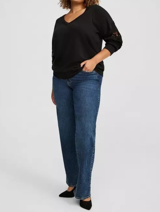 5X • Torrid • Cozy Fleece V-Neck Sweatshirt with Crochet Lace Sleeve Detail - Picture 4 of 4